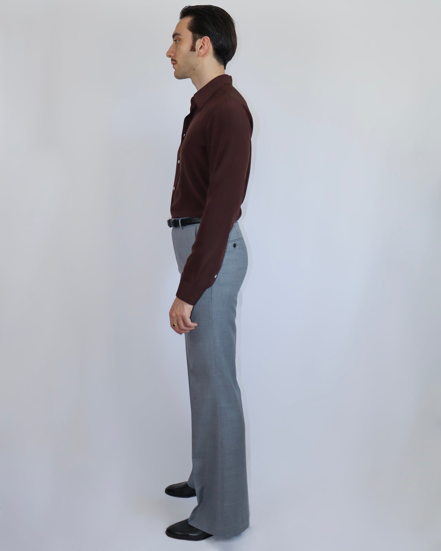 Chemise en soie Marron et pantalon évasé tailleur