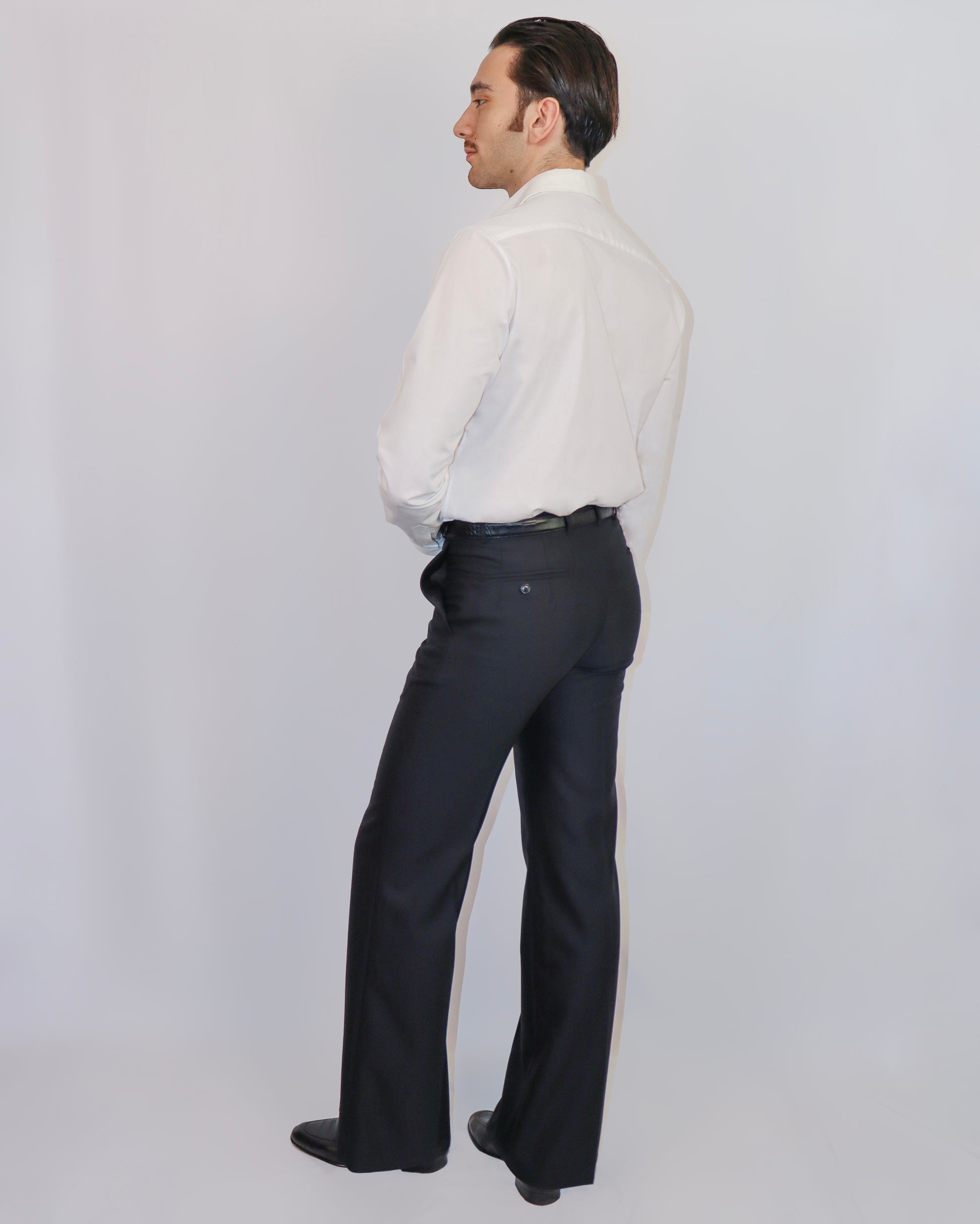 chemise popeline blanche vintage pantalon évasé noir